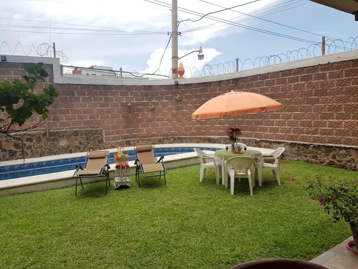 Casa Los Peregrina Cuernavaca Ngoại thất bức ảnh